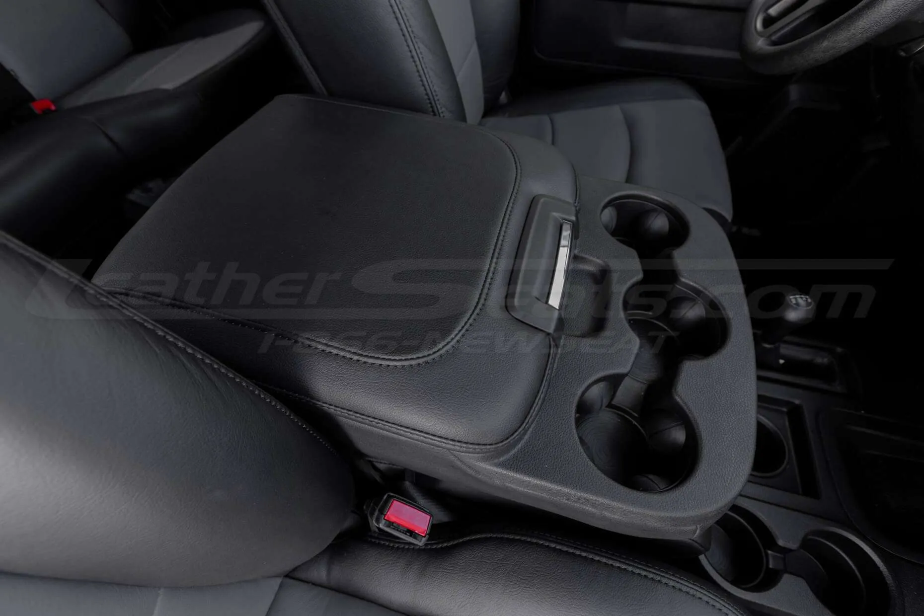 Alternative view of leather console lid cover for Dodge Ram