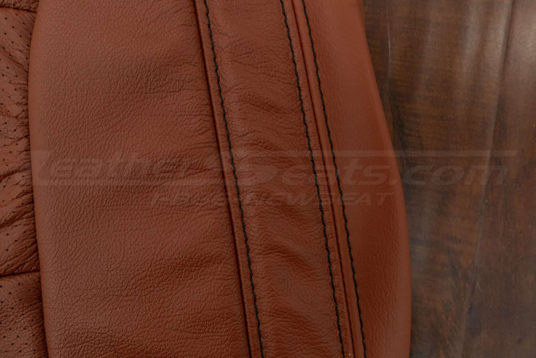 Contrasting Black double stitching