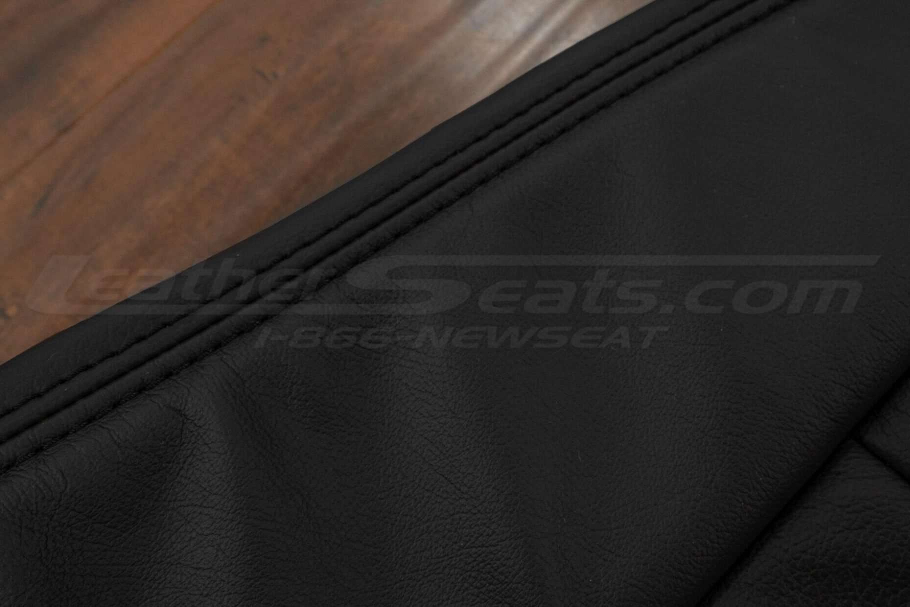 Matching double-stitching in Black