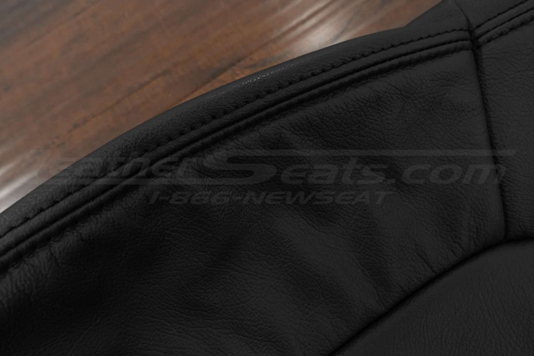 Matching double-stitching in Black