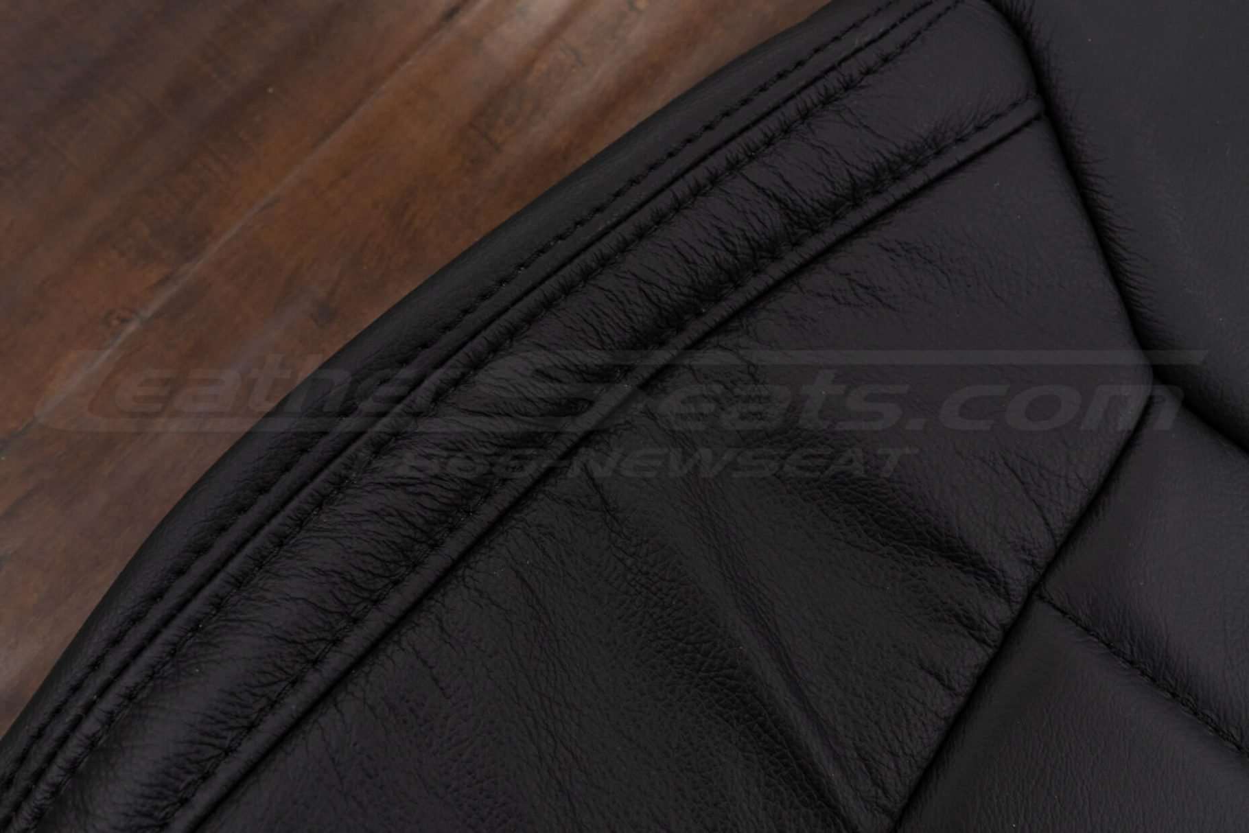 Matching double-stitching in Black