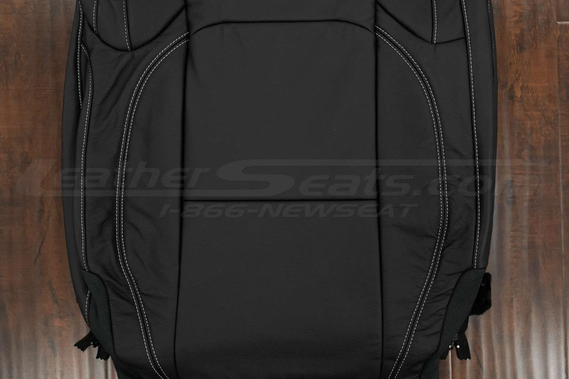 Insert section of backrest with ice grey stitching