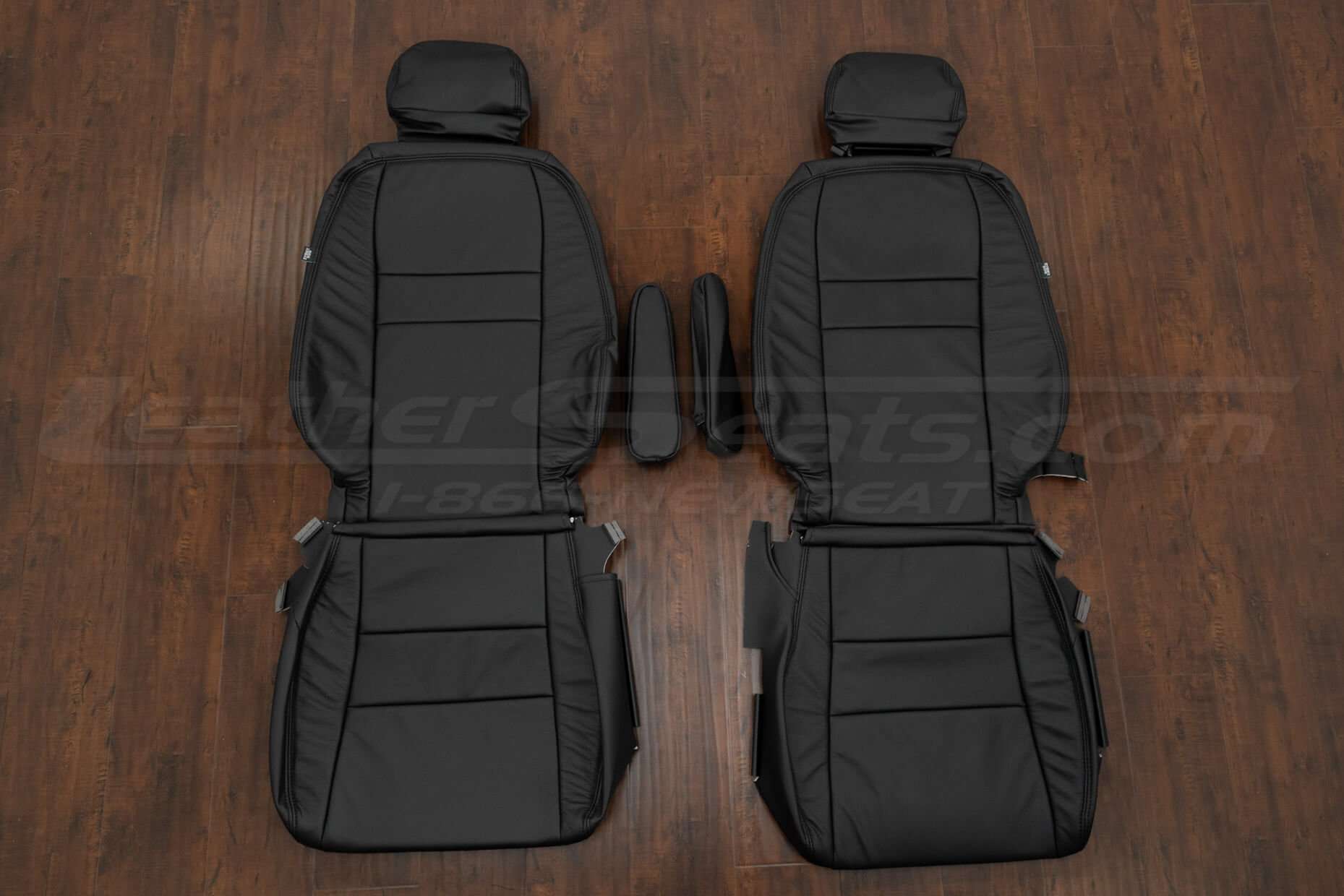 2007-2009 Honda CR-V SUV Leather Seat Interior Kit - Black - Front seat upholstery with Armrests