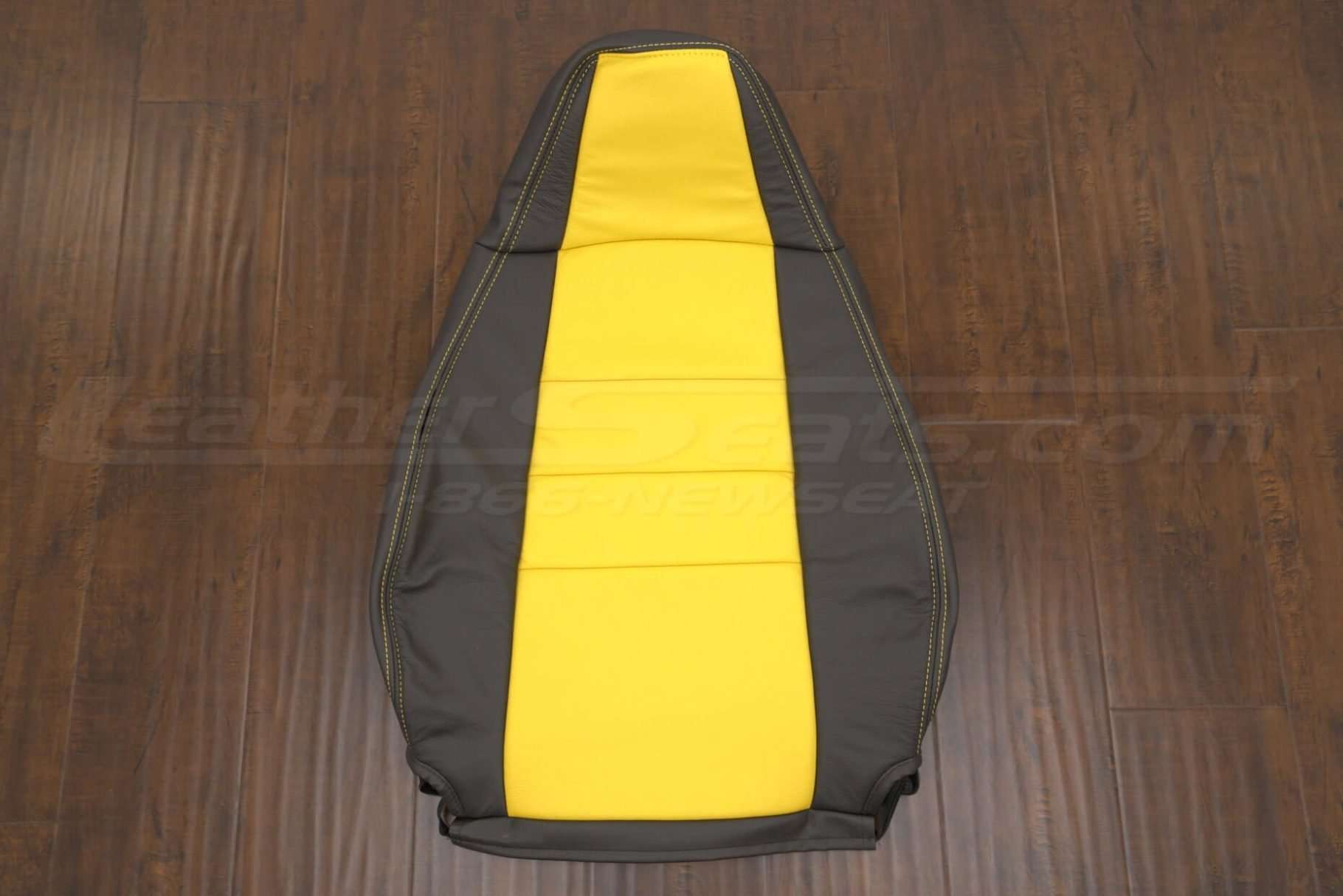 Two-Tone front backrest upholstery for 2001 Jeep Wrangler