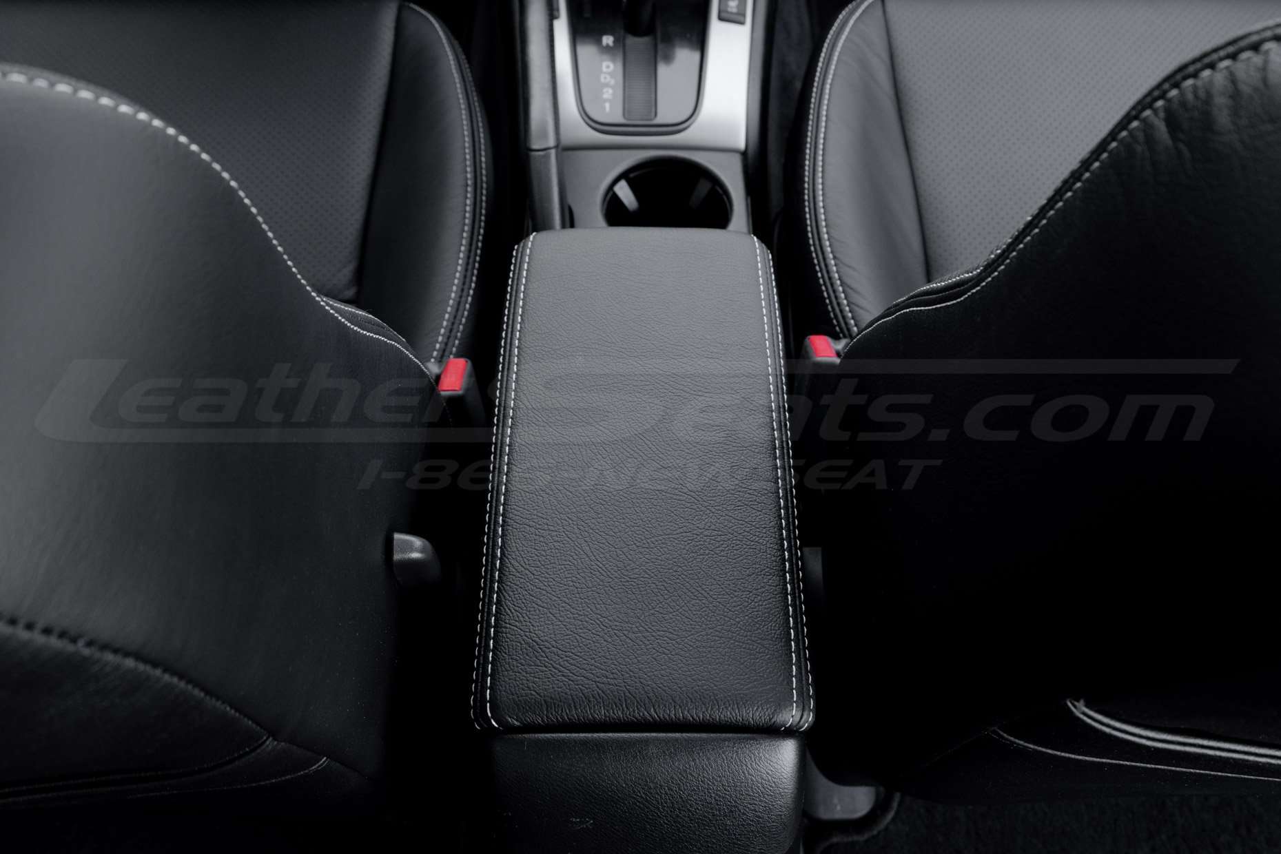 Leather console lid view from rear seats