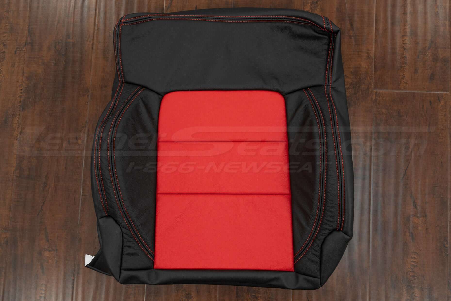 Mitsubishi Eclipse Two-Tone front backrest upholstery in Black and Bright Red