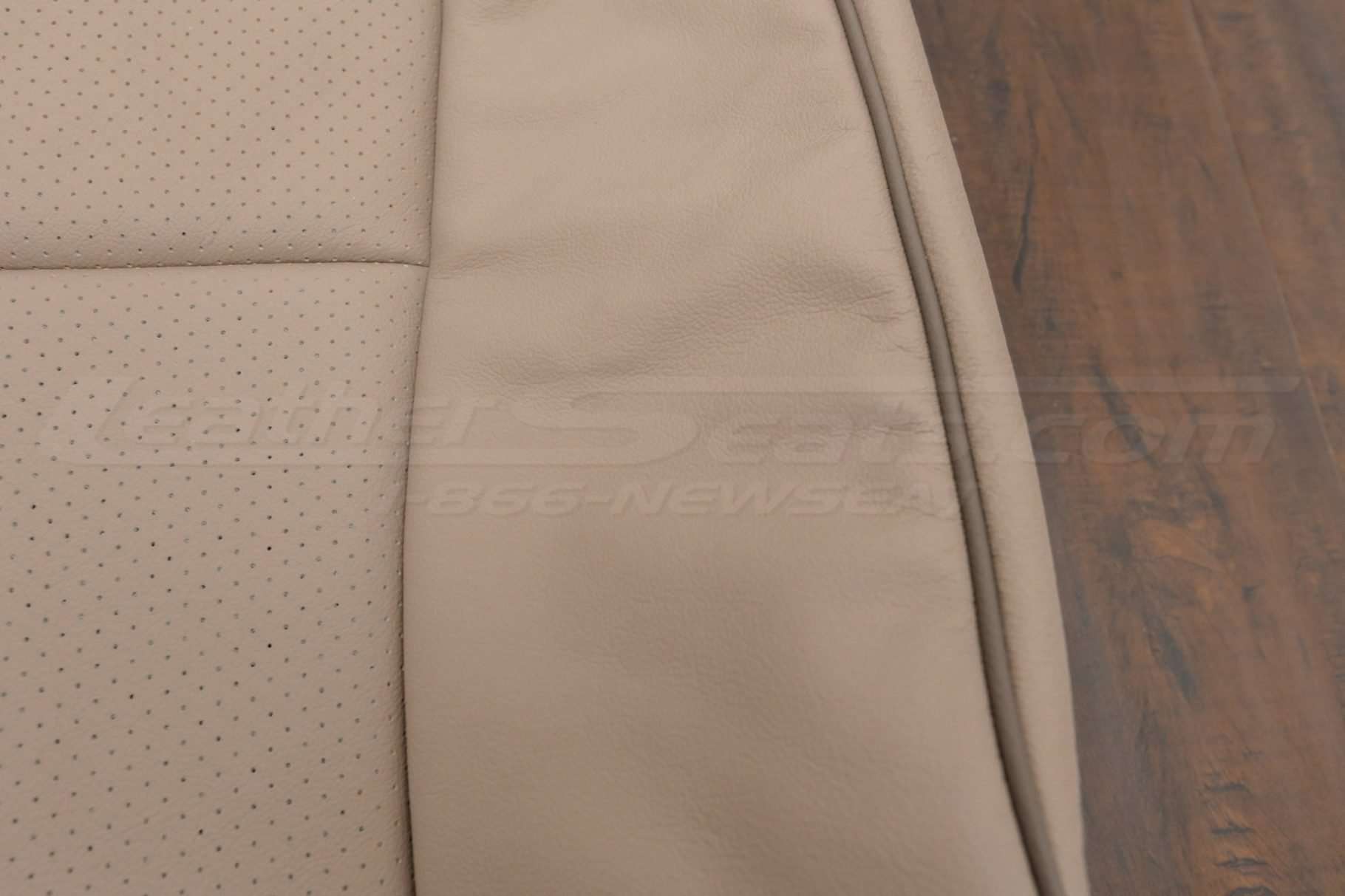 Contrasting Piping in Driftwood