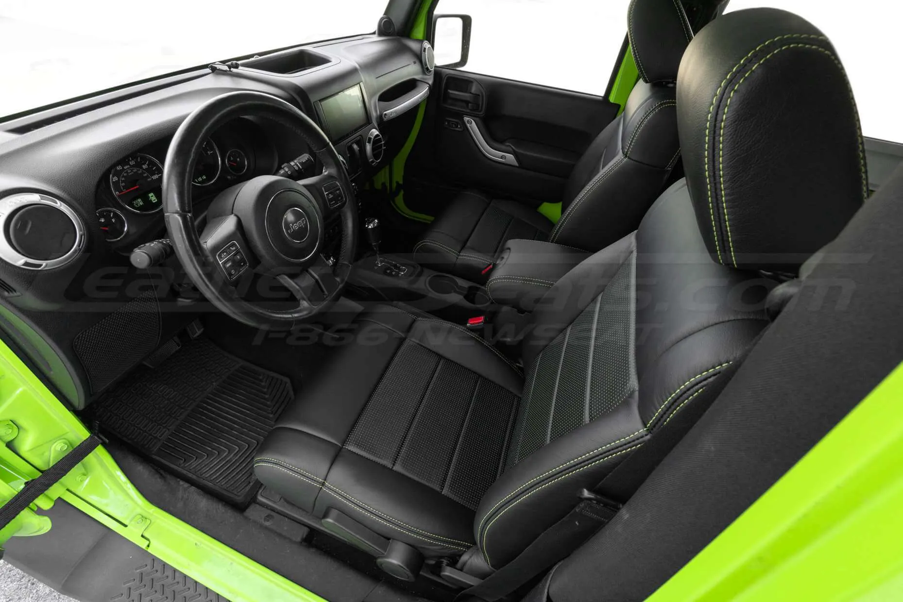Alternate view of 2012 Jeep Wragnler JK with installed custom leather seats