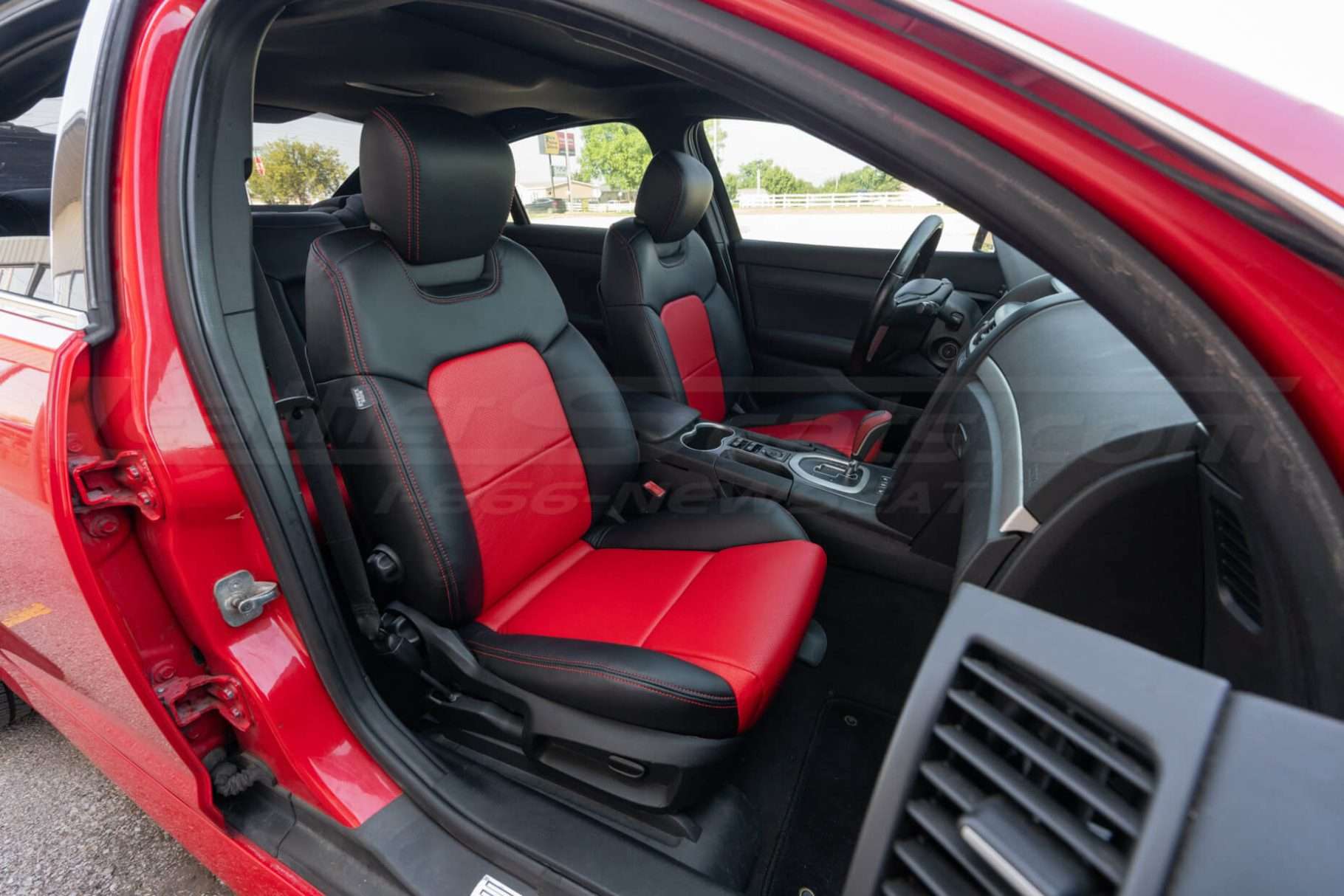 2008-2009 Pontiac G8 front passenger installed leather seats - Black & Bright Red