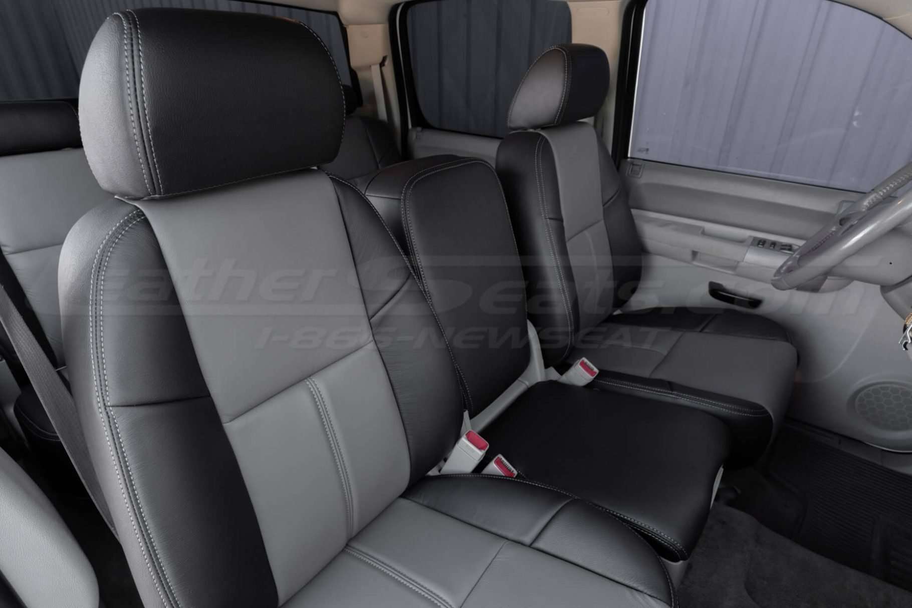 Backrest and Headrest section of front passenger seat - Middle seat up