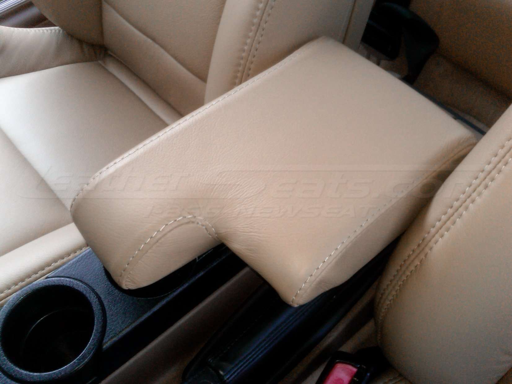 Bisque leather console lid for BMW E36