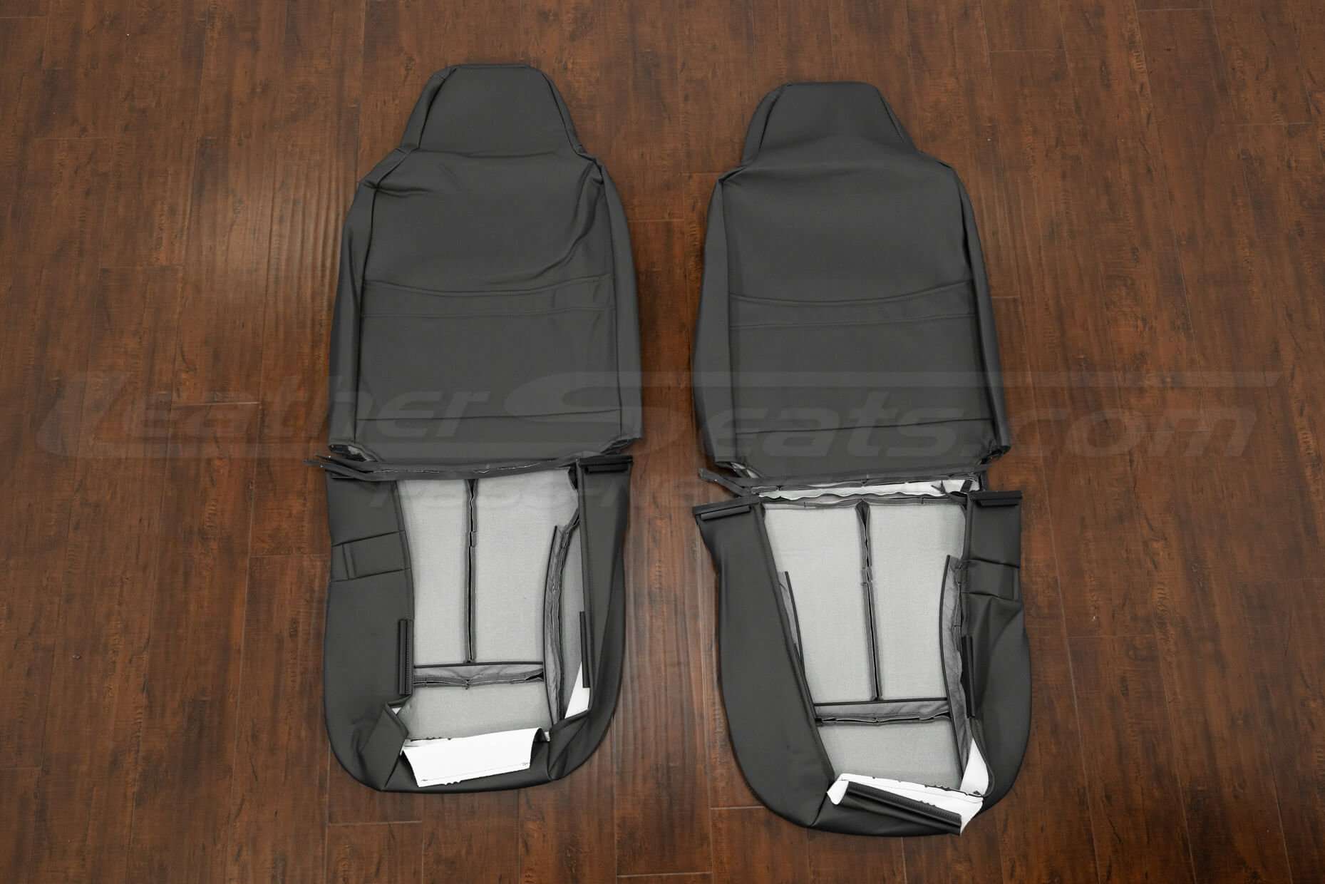 GMC Canyon front seat upholstery - flipped