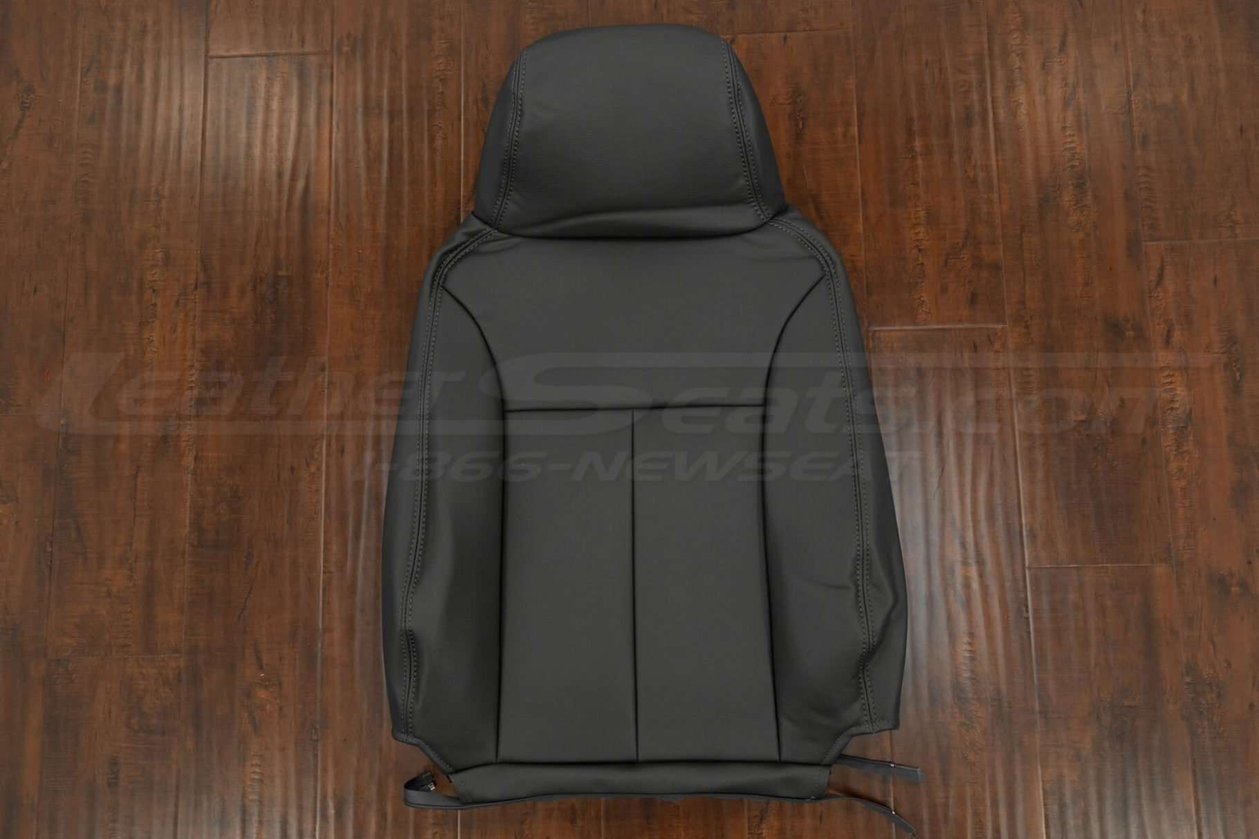 GMC Canyon leather backrest upholstery in Graphite