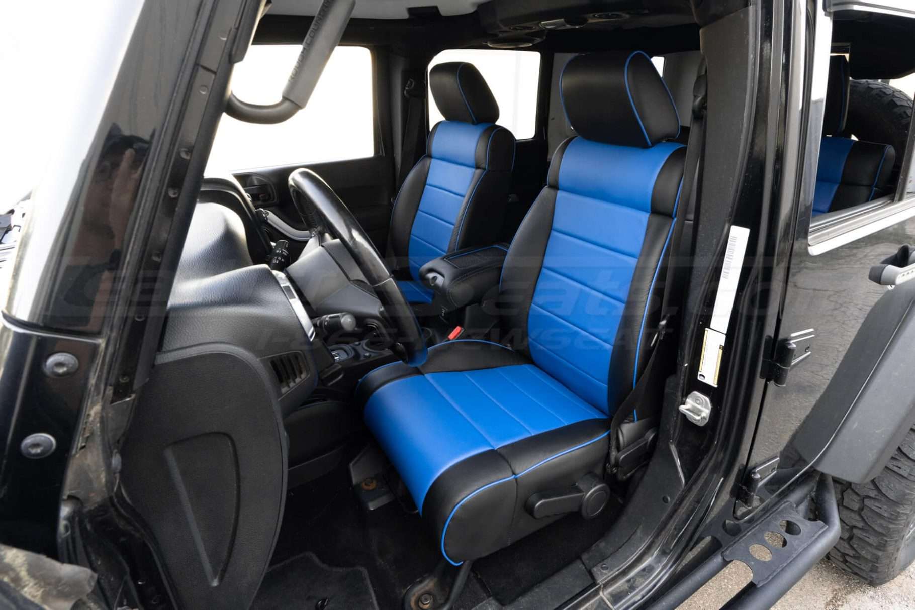 2013-2018 Jeep Wrangler JK with Custom two-tone linstalled leather seats.