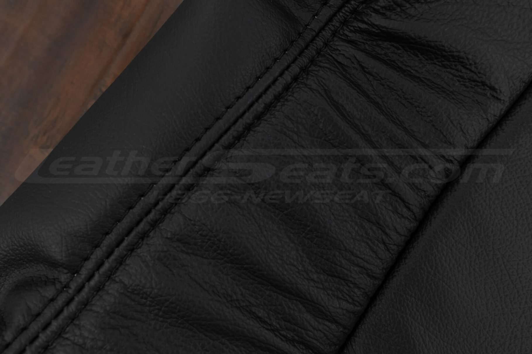 Matching double-stitching in Black
