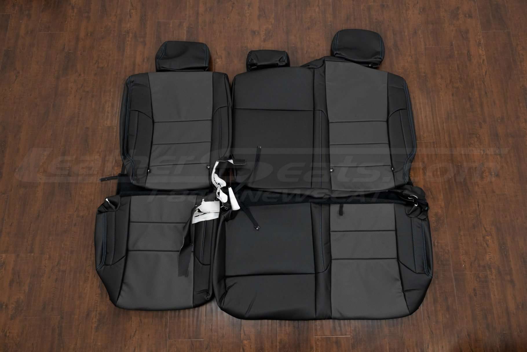 Rear seat upholstery for Toyota Tundra Double Cab - Black/Graphite