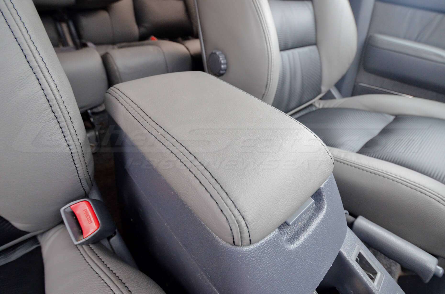 1994-1997 Toyota Landcruiser Console Lid Cover in Light Grey with contrasting Black double-stitching