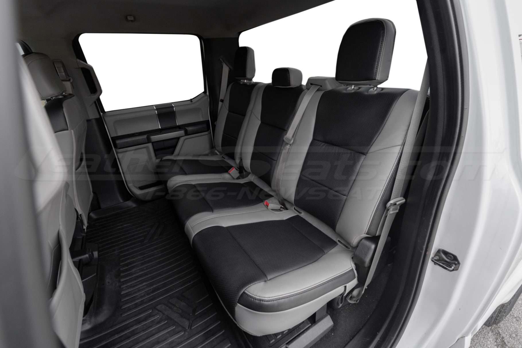 2017-2022 Ford F-250/F-350/F-450/F-550 Custom rear leather seats