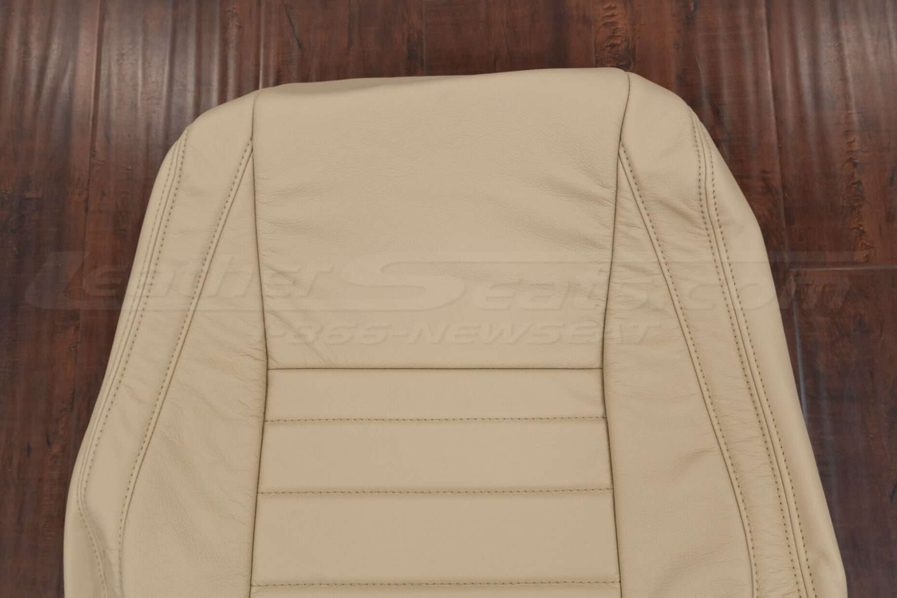 Upper section of backrest leather upholstery