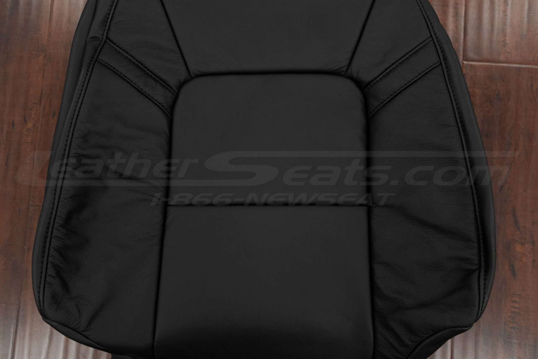 Insert section of leather backrest upholstery for Chevy Colorado