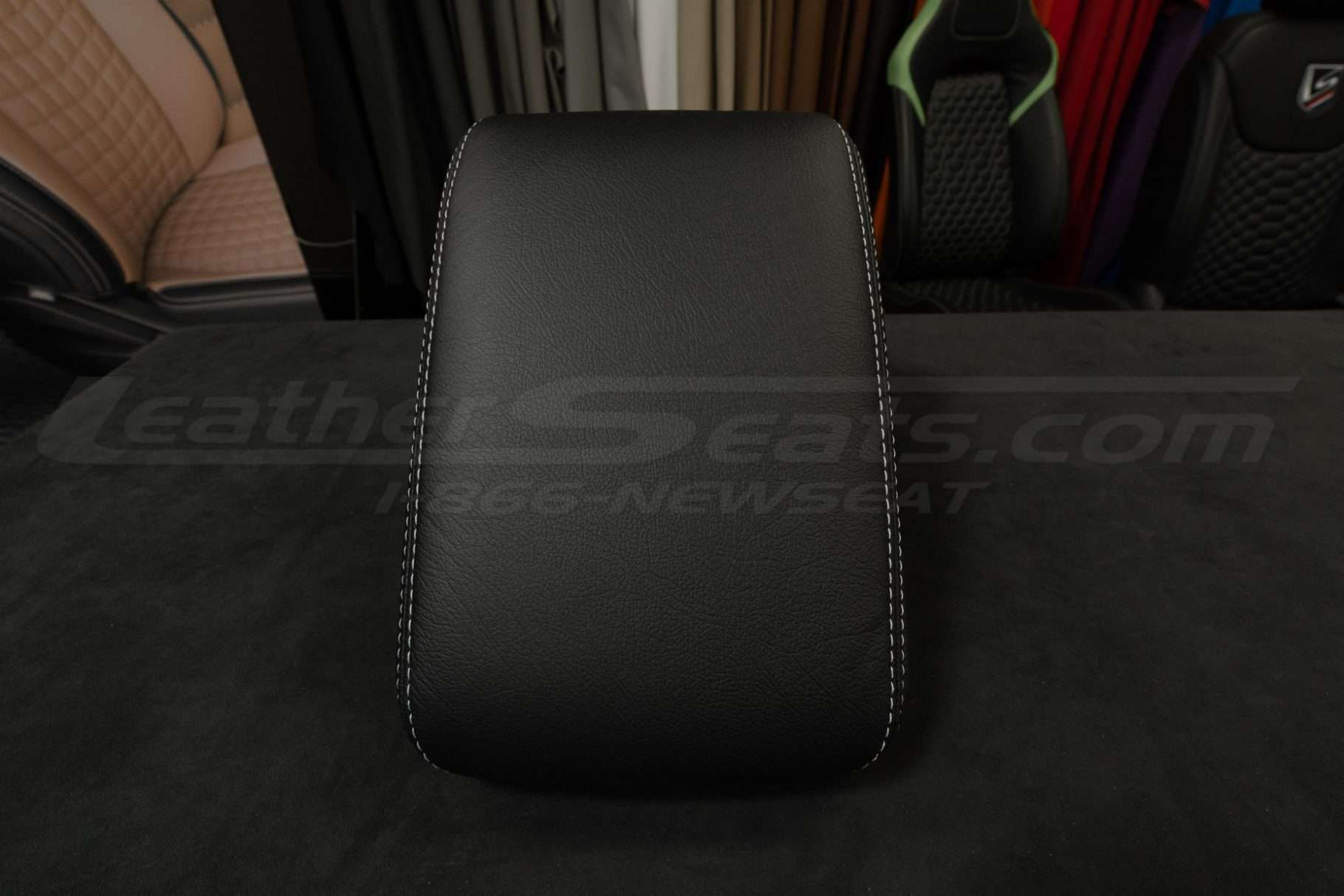 Jeep Wrangler JL & Jeep Gladiator Leather Console Lid Upholstery - installed