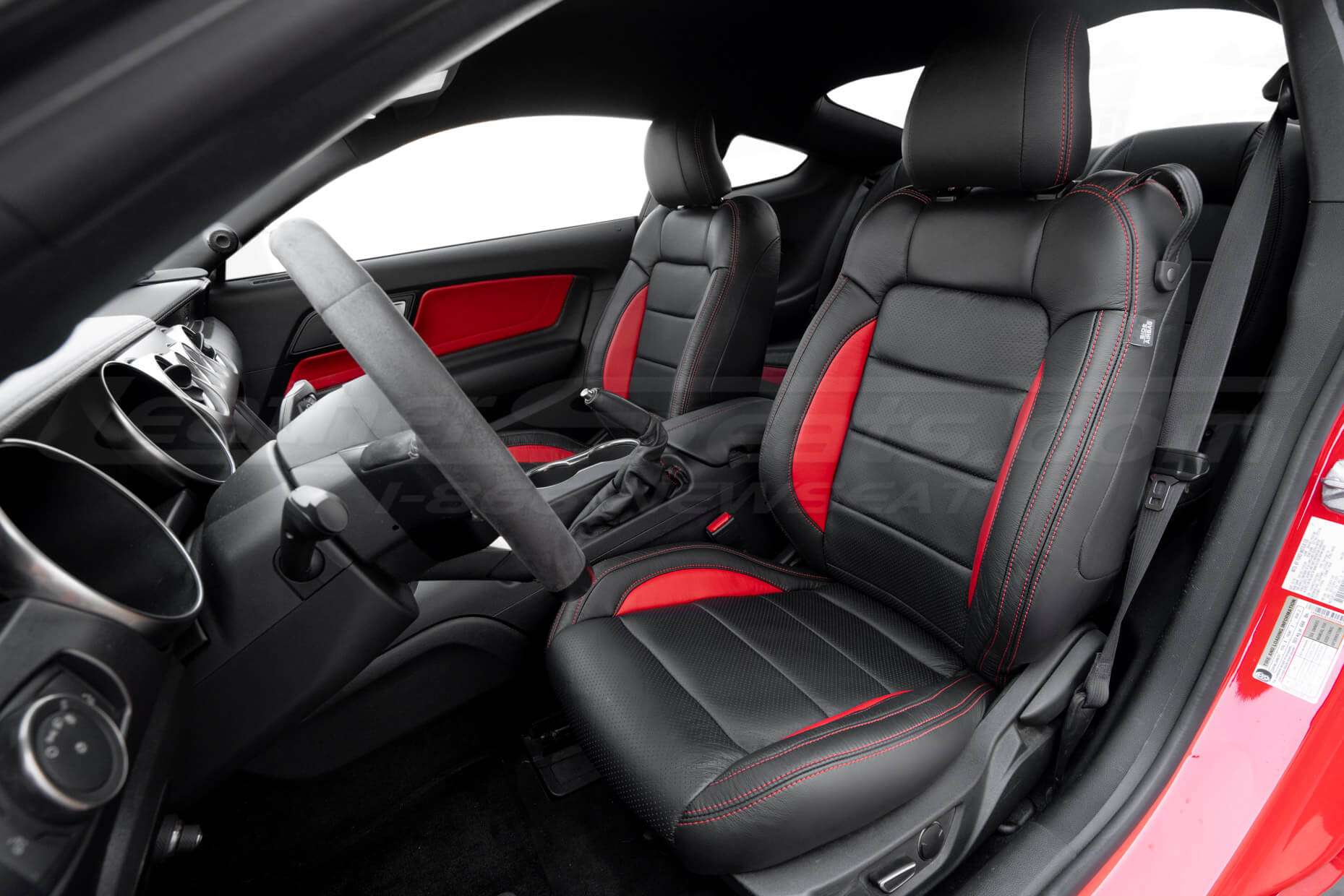 Alternative view of front driver leather seat for Ford Mustang GT