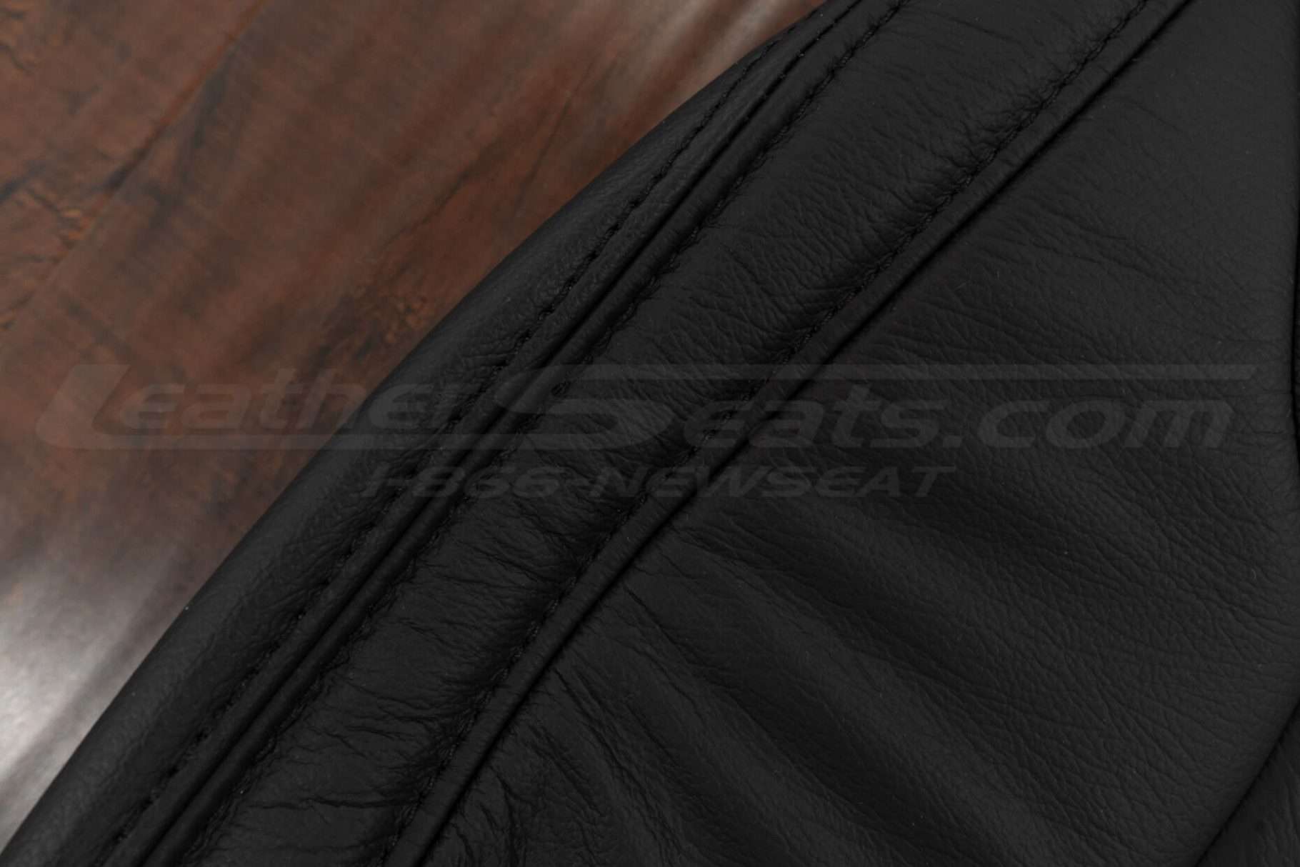 Matching black stitching on Hyundai Tucson leather kit