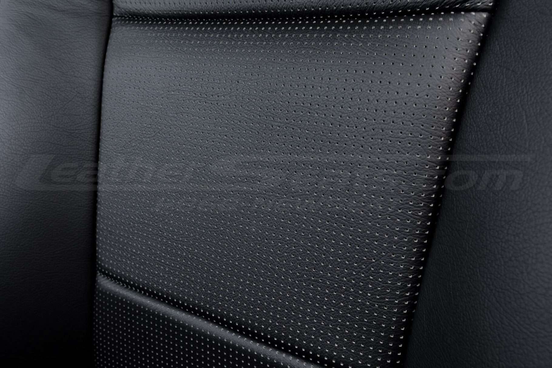 Piazza Grey Perforated Body lose-up