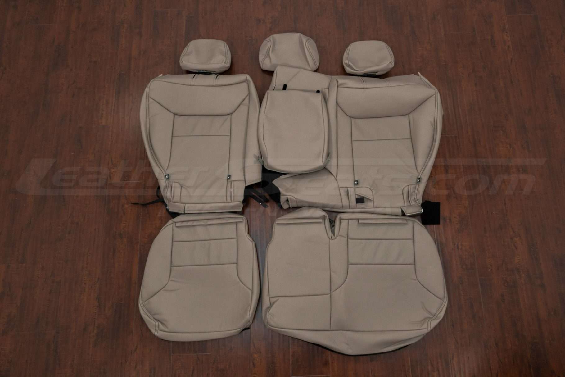 Honda CR-V Leather seat interior kit - Bach - Rear seat upholstery with armrest