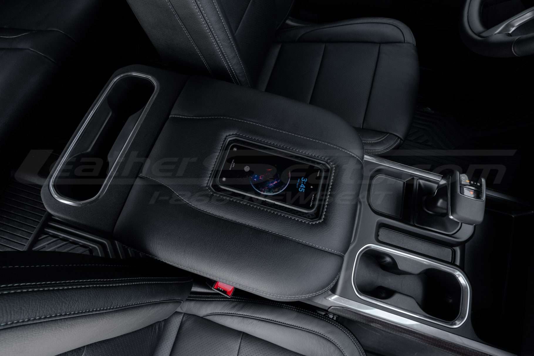 Alternate top-down view of phone charging console with Android/Samsung phone