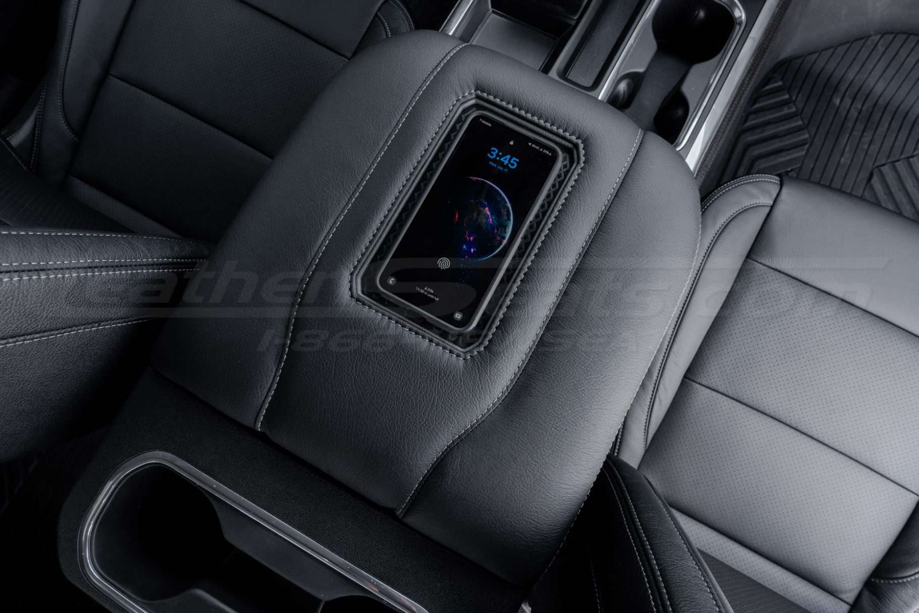Top-down view from passenger side of sanctum wireless charging console