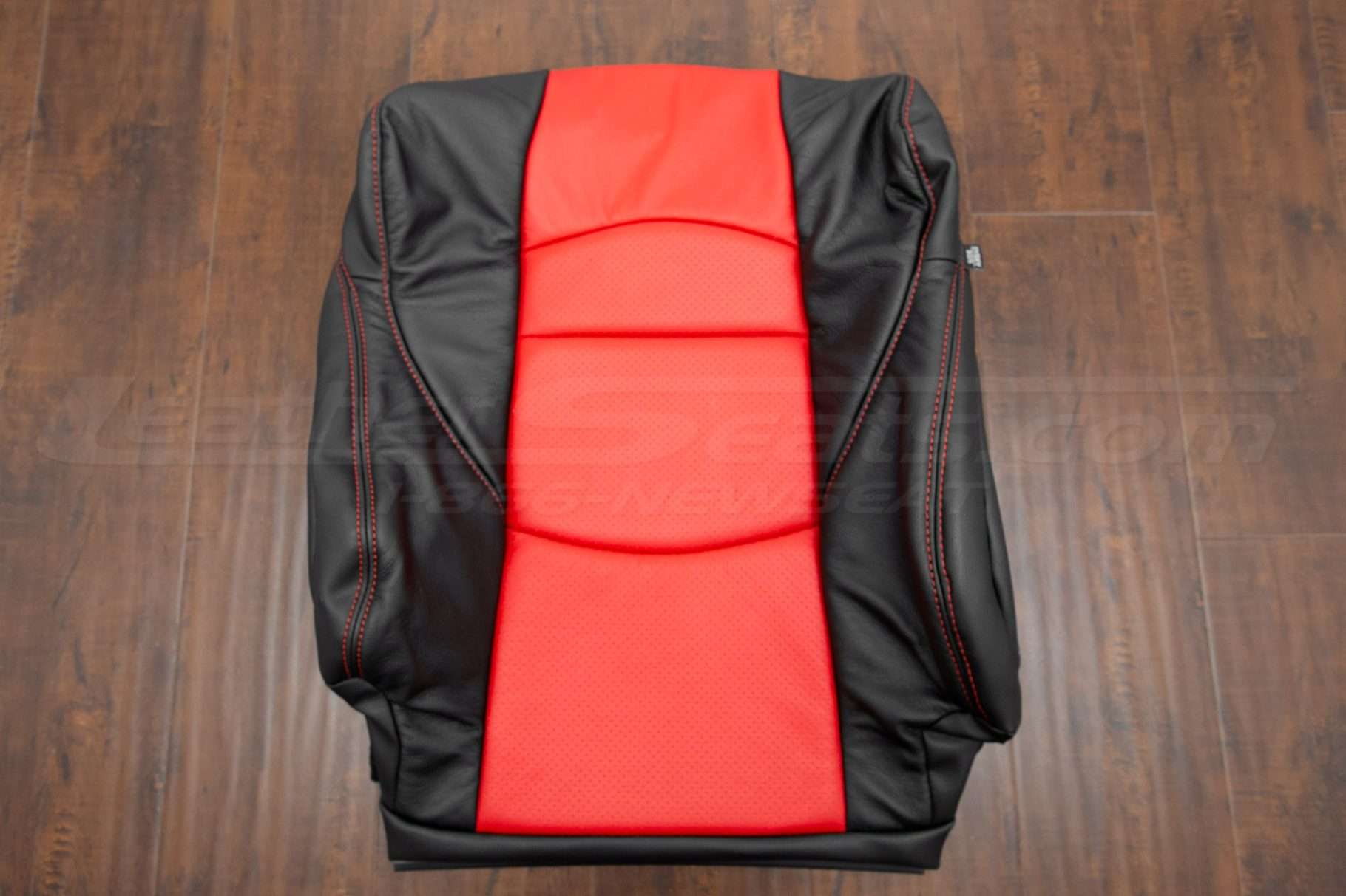 2009-2021 Nissan 370z leather backrest upholstery in black and bright red