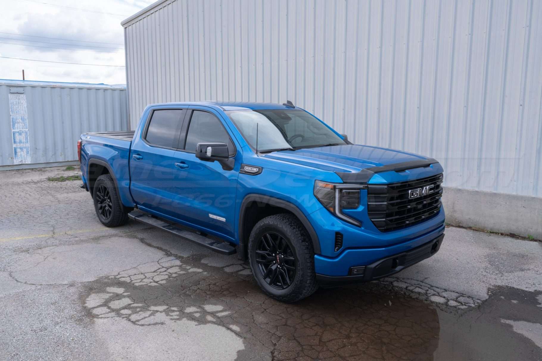2022 BMC sierra Crew Cab Blue exterior