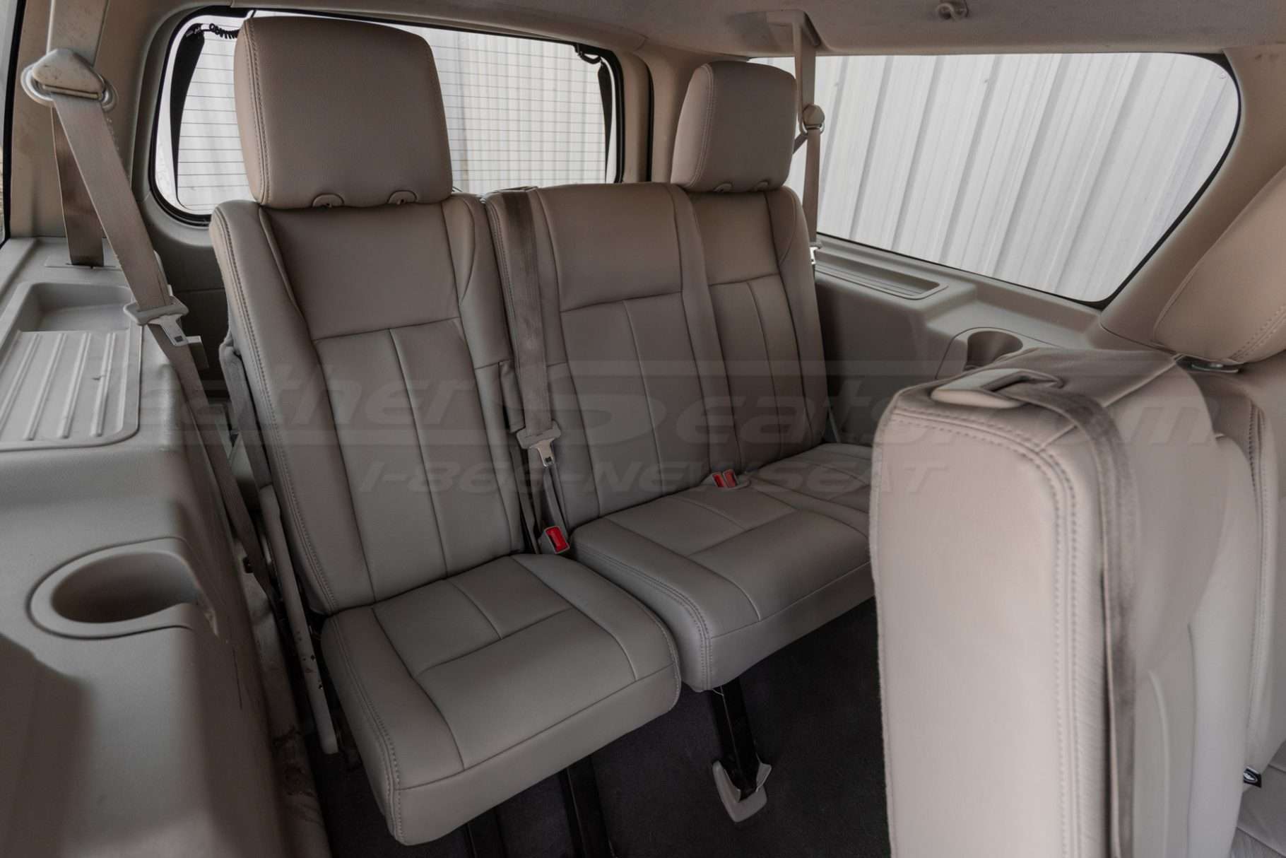 2007-2008 Ford Exoedition with installed Puddy leather seats - Third row - passenger side view