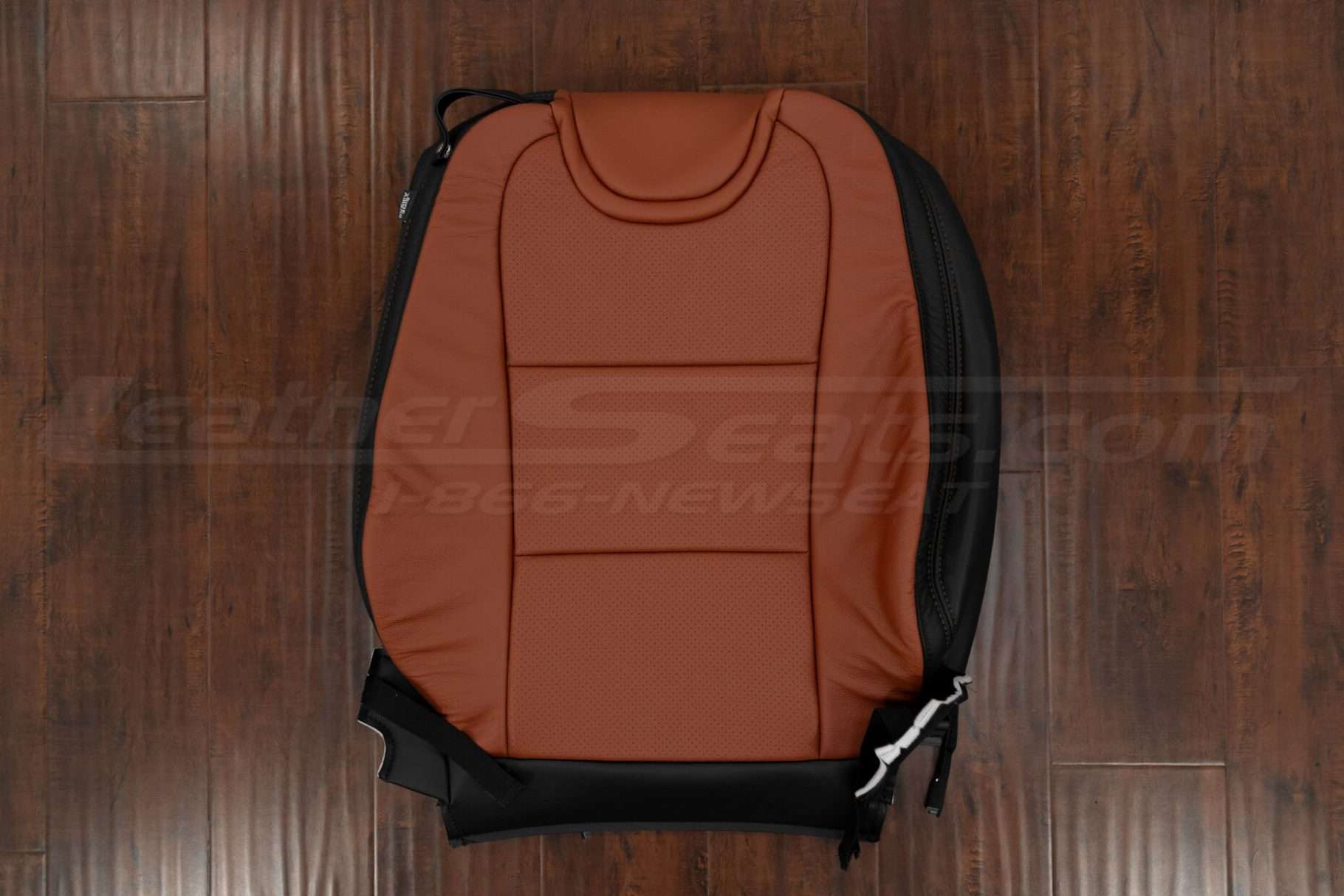 Chevrolet Camaro Coupe leather two-tone backrest upholstery