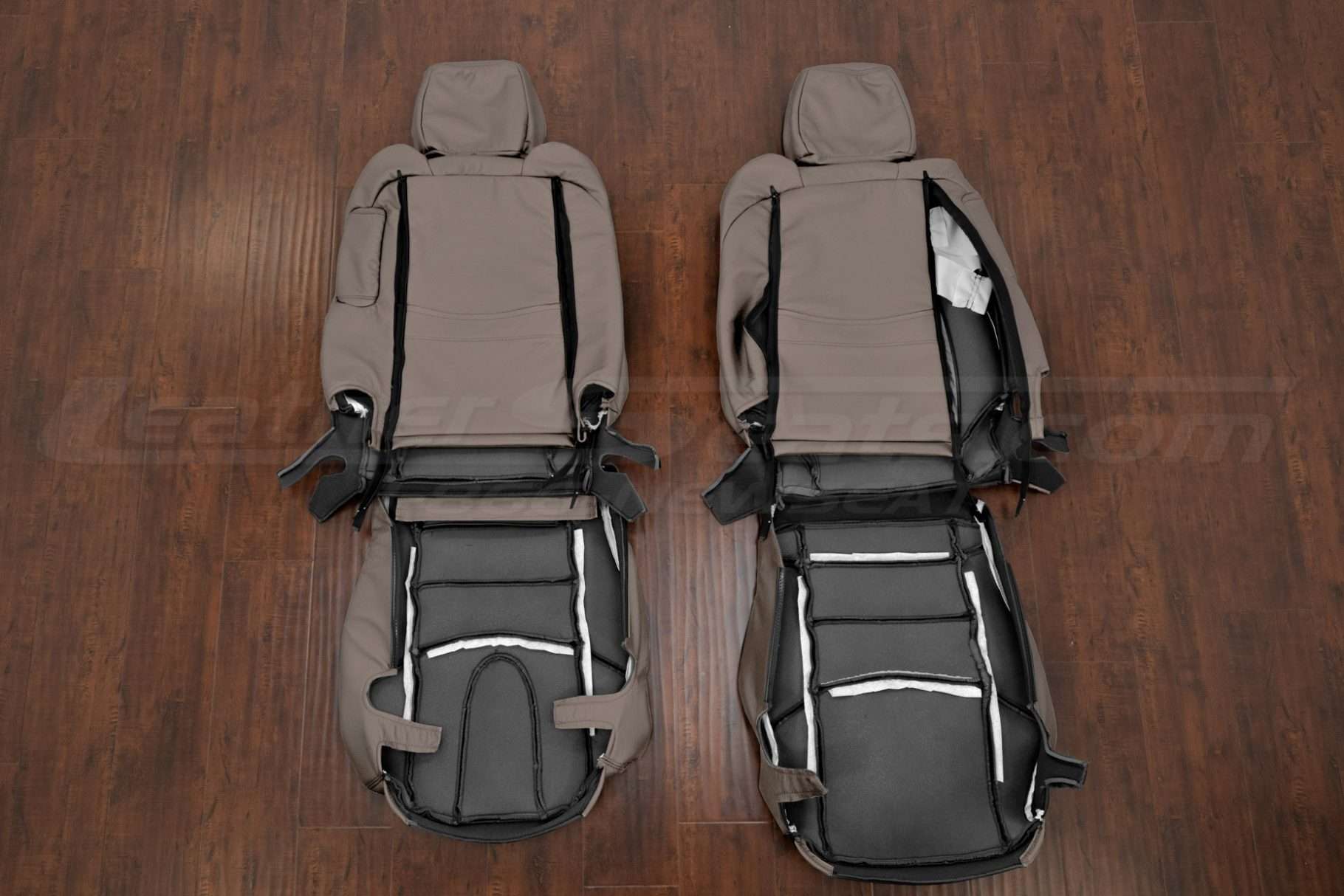 Back view of nissan 350z aftermarket leather upholstery kit