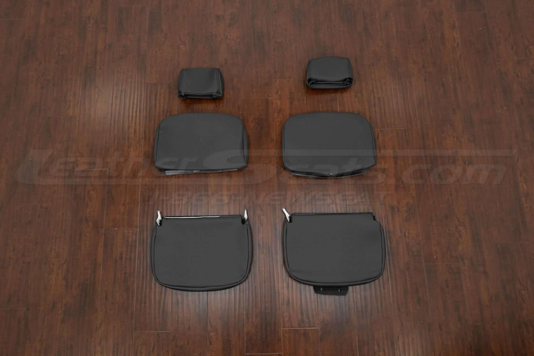 2022-2025 Nissan Frontier Kng Cab rear seat leather upholstery in Dark Graphite