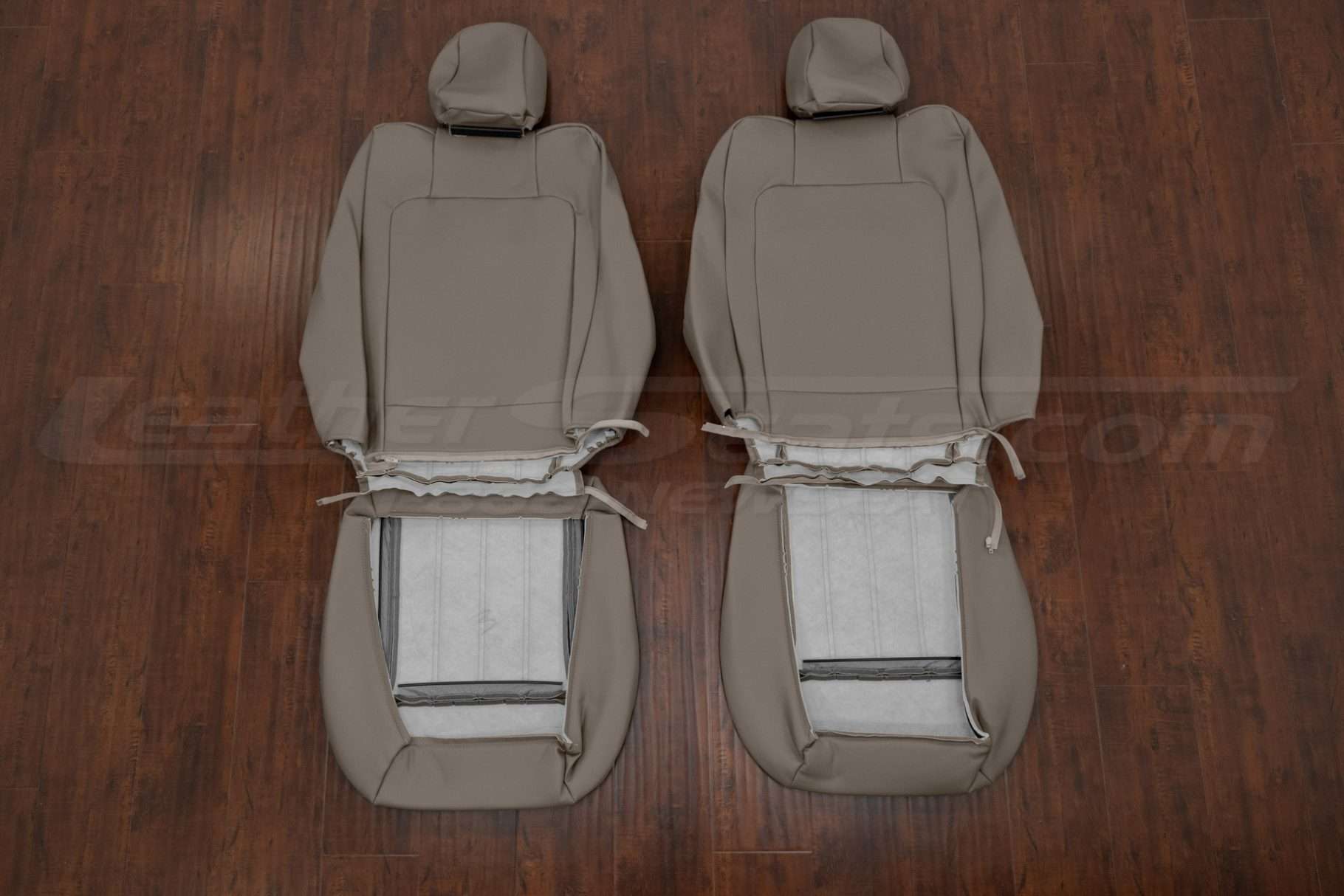 Front seat chrysler 300c upholstery flipped