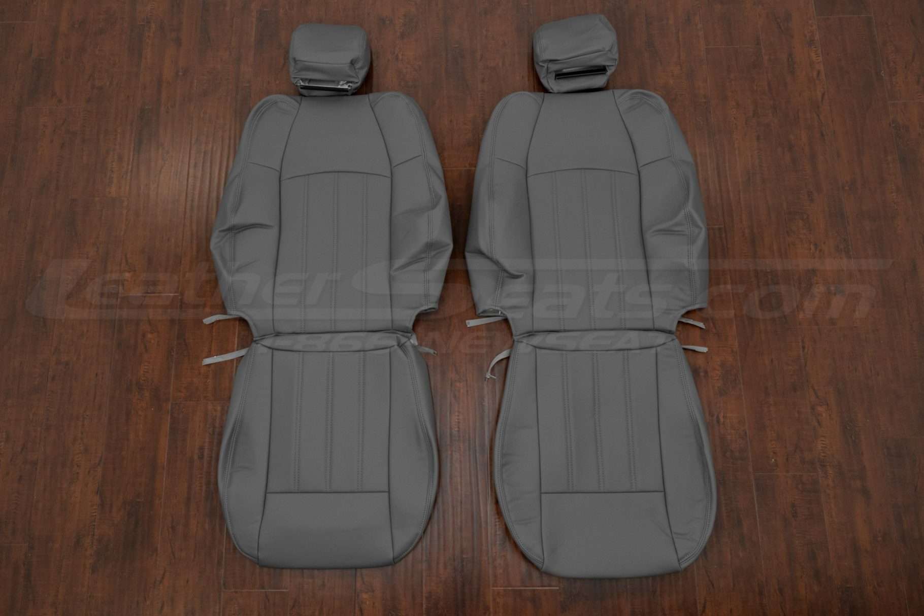 2005-2010 Chrysler 300c sedan leather seat interior kit - Light grey - front seat upholstery