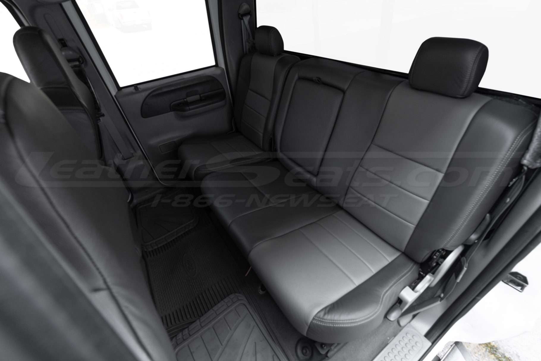 Ford F250/F-350/F450/F550 with aftermarket installed leather seats - Rear seats from driver side