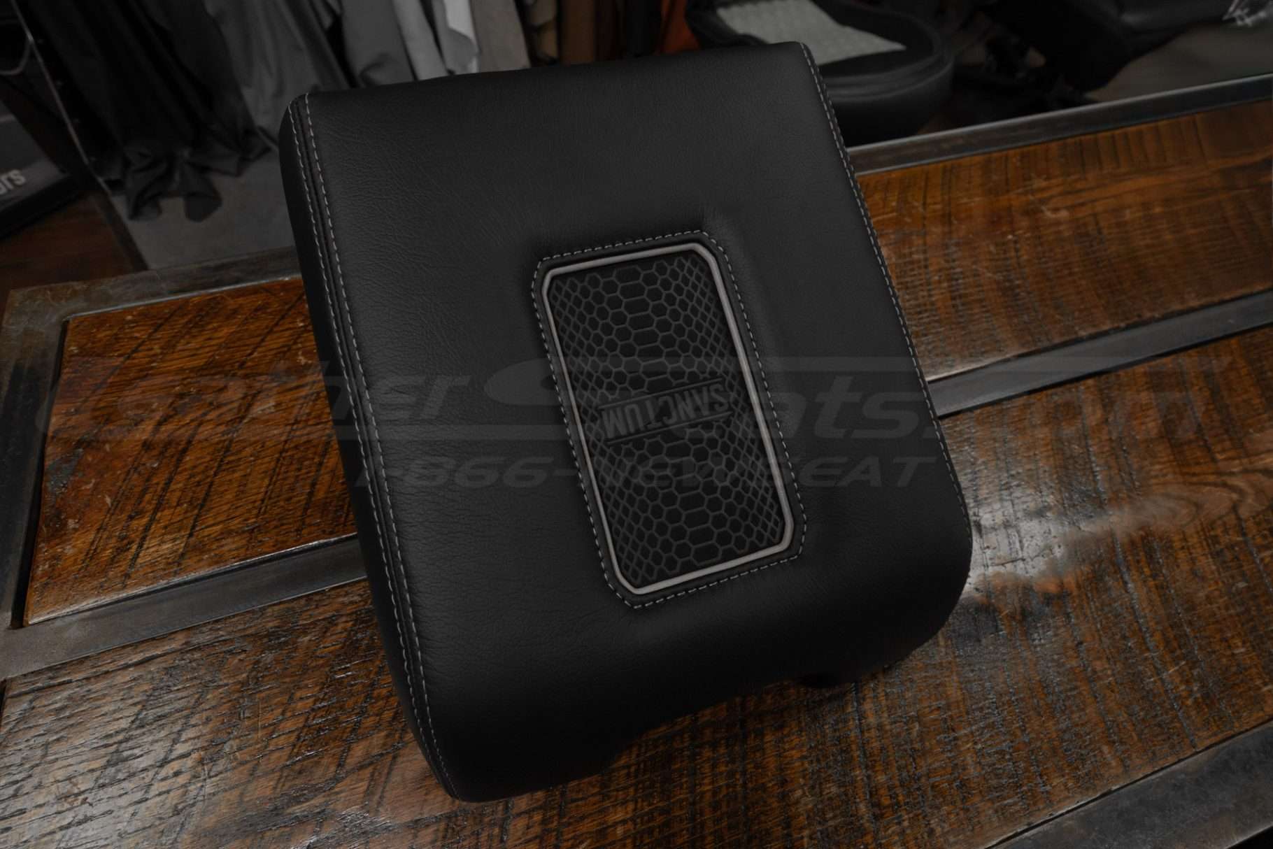 Alternative side view of wireless phone charging console ford ford f-250/f-350/f-450/f-550