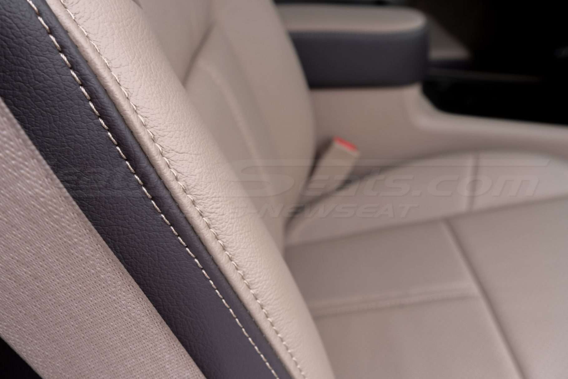 Contrasting Sandstone stitching on Java and sandstone leather