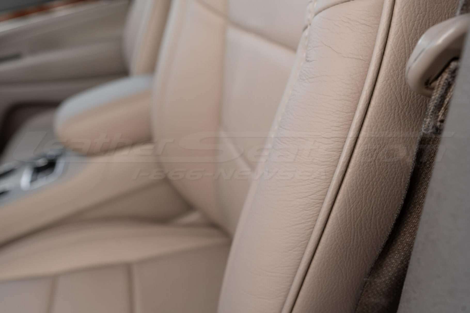 Matching Adobe piping on Adobe leather