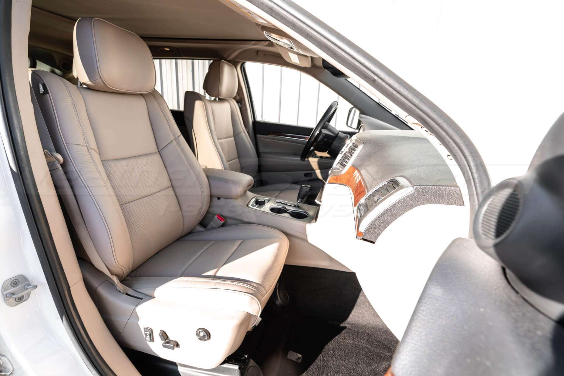 2011-2022 Jeep Grnad Cherokee custom installed leather seats in adobe - front passenger side