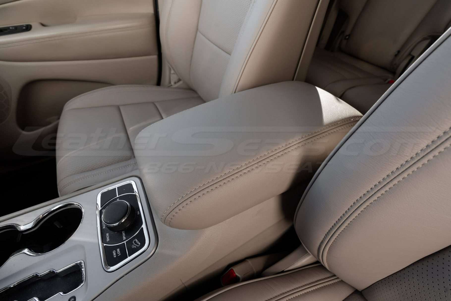 Aftermarket leather console lid cover for 2011-2022 jeep grand cherokee