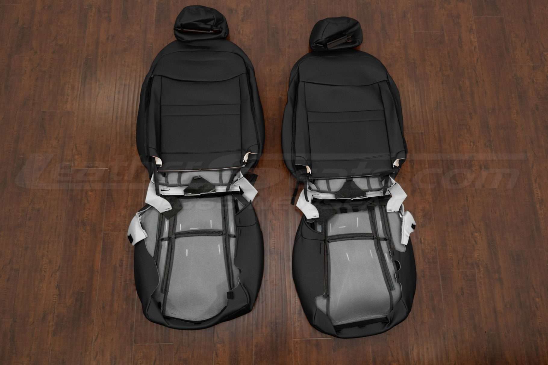 Front seat Honda Accord Sport Hybrid upholstery flipped