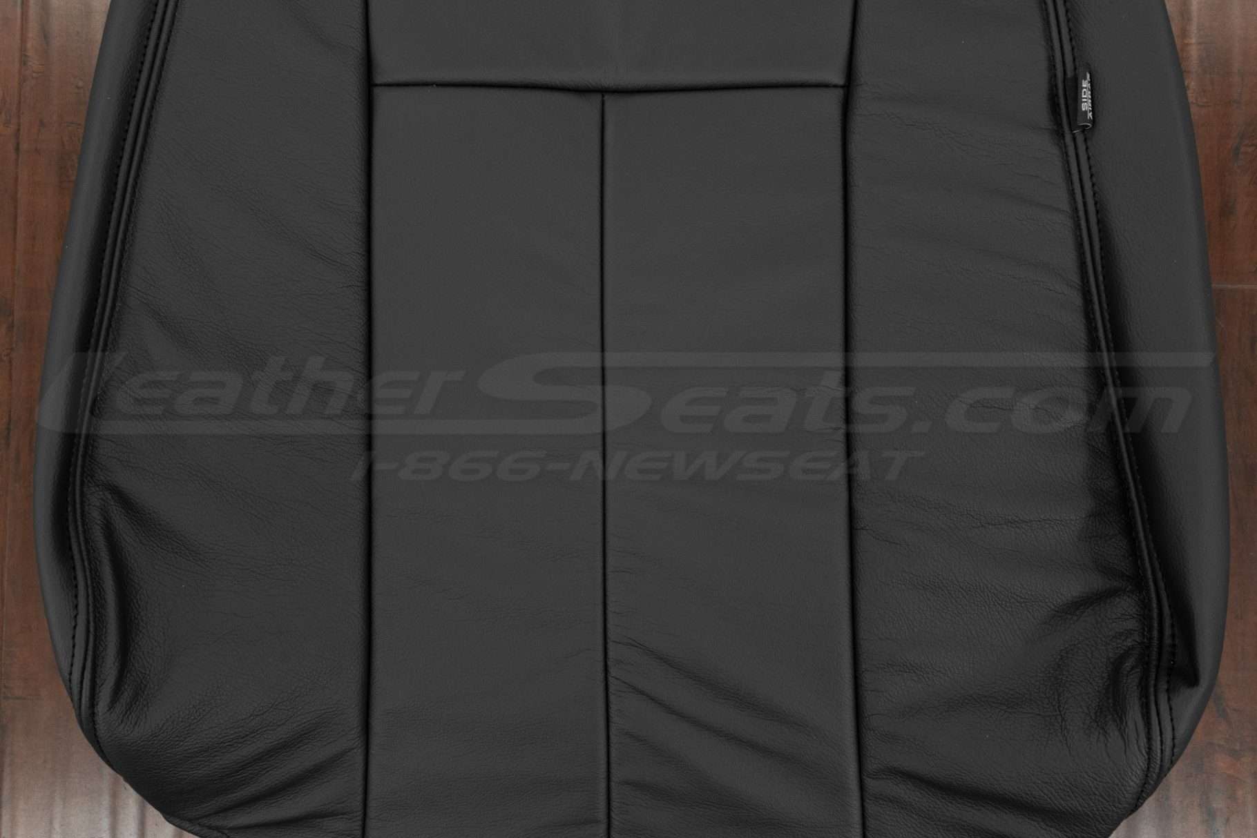 Insert sction of ford expedition leather backrest indark graphite