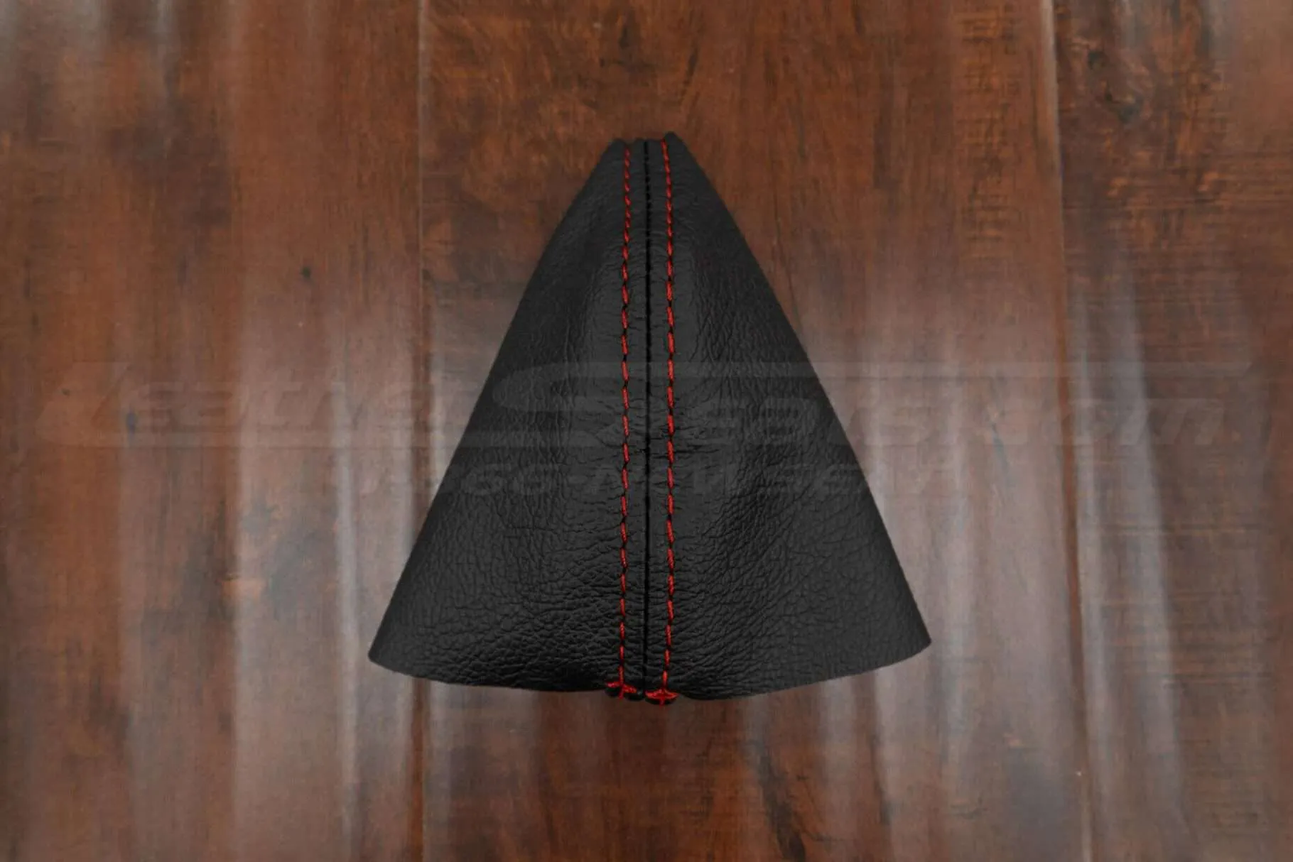 Custom leather hand brake in black for Jeep Wrangler JL and Jeep Gladiator JT