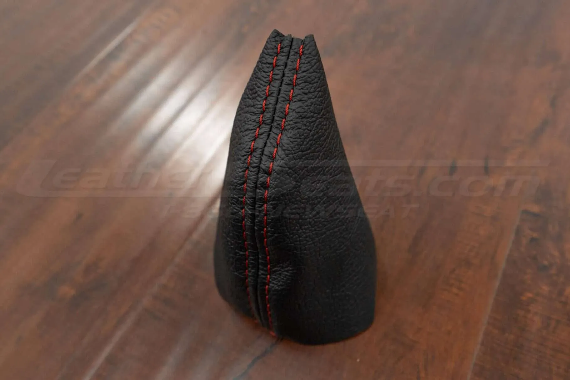 Jeep Gladiator / Jeep Wrangler E brake cover in black with red stitching