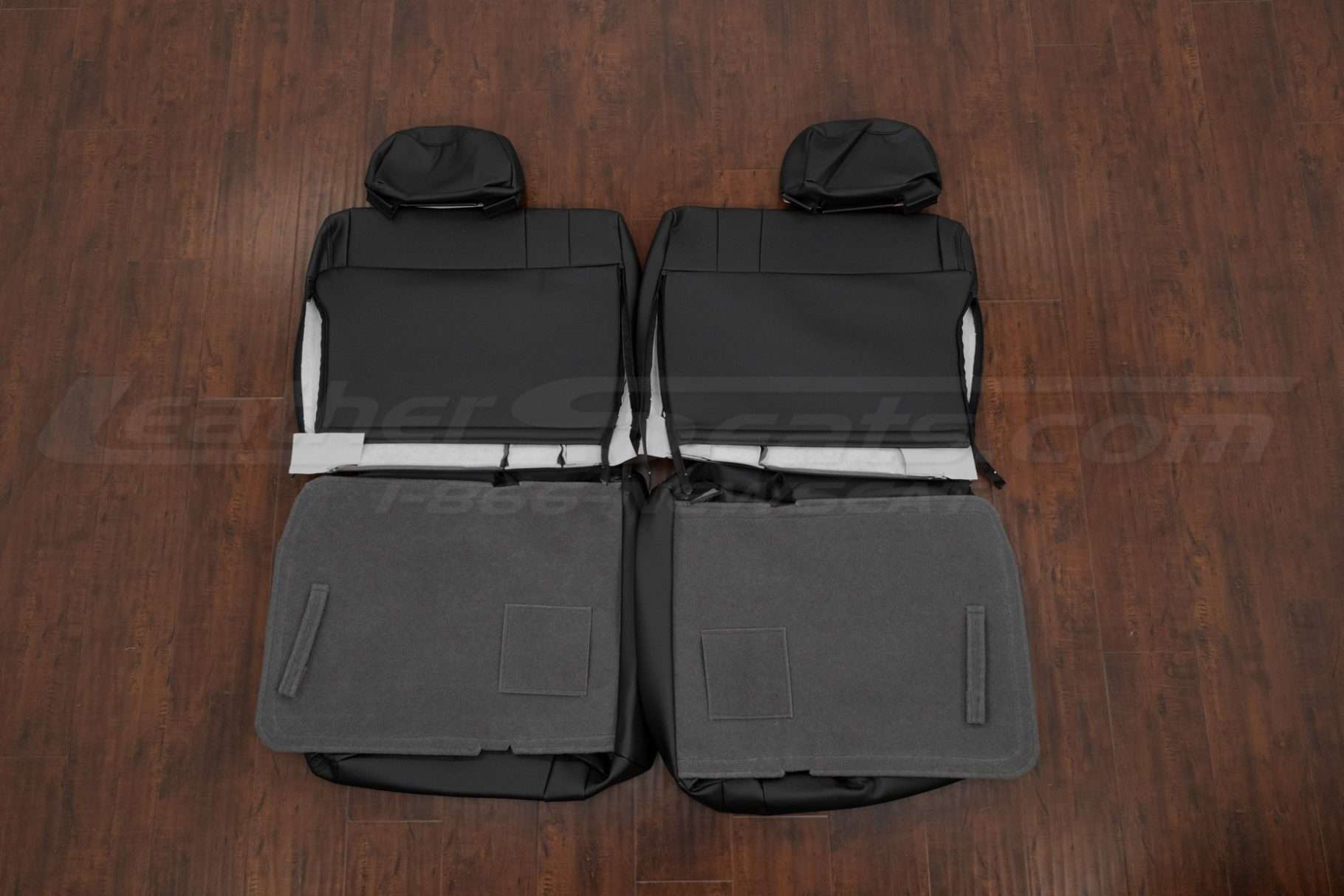 Toyota landcruise middle row upholstery carpet section